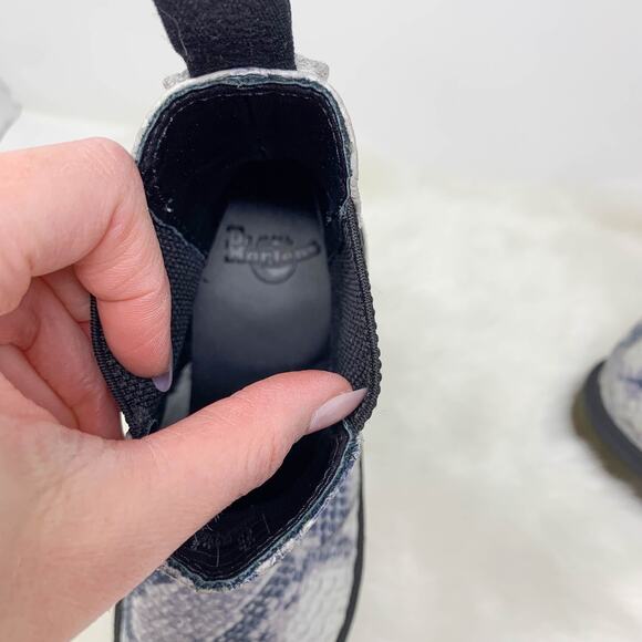 NWOT DR. MARTENS Flora Asciano Chelsea Boot faux snakeskin leather gray white - Picture 10 of 13